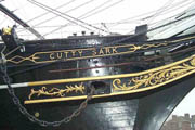 Starboard bow lettering